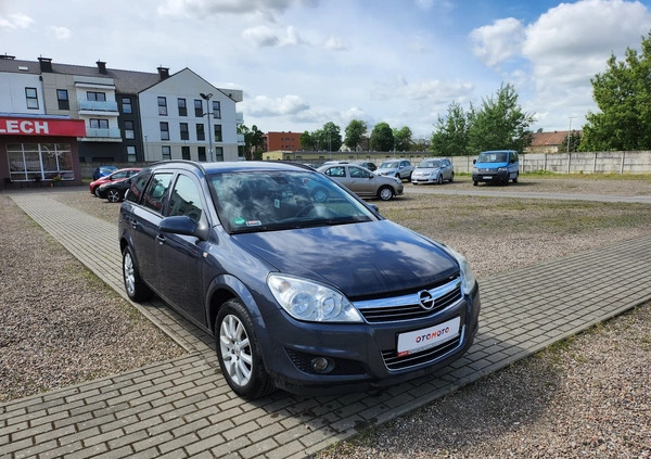 Opel Astra cena 15900 przebieg: 212506, rok produkcji 2009 z Piła małe 379